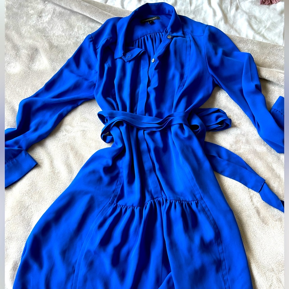 Vibrant blue banana republic dress